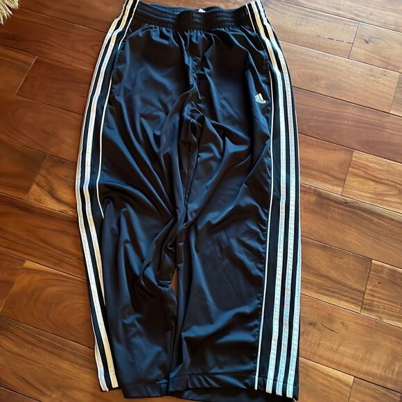 Adidas (unisex?) Three Stripe Sweat Pants - M - Short - Picture 2 of 6